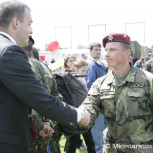 Deti oslávili svoj deň s vojakmi