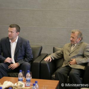 Výhercov Literárnej súťaže 2009 ocenil minister obrany