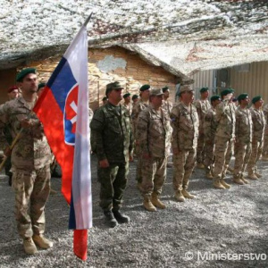 Medaily pre britského generála aj pre našich vojakov