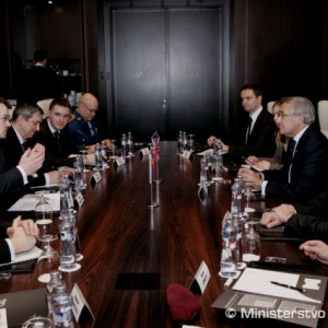 bilaterálne rokovanie slovenskej a anglickej delegácie