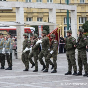 Prezident Slovenskej republiky zapožičal bojovú zástavu prešovskej brigáde