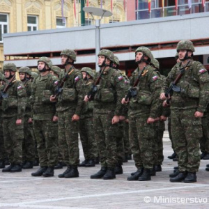 Prezident Slovenskej republiky zapožičal bojovú zástavu prešovskej brigáde