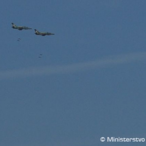 Letci zo Sliača bombardujú Záhorie