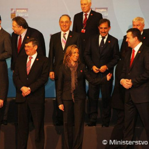 Rokovanie ministrov obrany NATO: zdroje, Kosovo, Afganistan