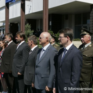 Novým ministrom obrany sa stal Ľubomír Galko