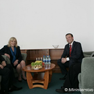 Novým ministrom obrany sa stal Ľubomír Galko