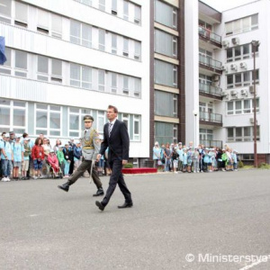 Prehliadka nastúpenej jednotky Čestnej stráže OS SR