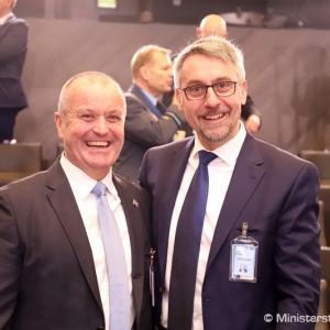 Ministri NATO diskutovali o bezpečnosti na Ukrajine