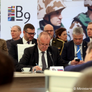Ministri obrany krajín B9 rokovali o posilnení spolupráce v oblasti bezpečnosti 