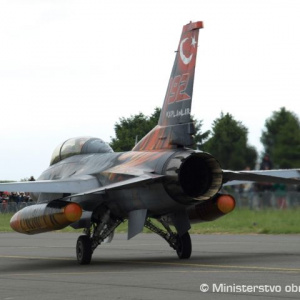 Slovenskí piloti cvičili s 