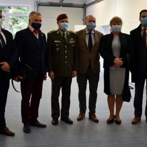 skupinová fotografia v priestoroch nového pavilónu
