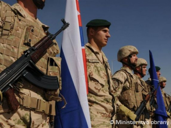 Slováci ocenení medailami NATO za ťažkú prácu a profesionalitu
