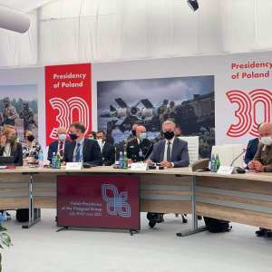 Rokovanie ministrov obrany V4 (2)