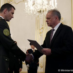 Prezident vymenoval do funkcie náčelníka Generálneho štábu OS SR genmjr. Zmeka