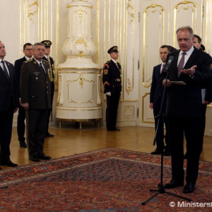 Prezident vymenoval do funkcie náčelníka Generálneho štábu OS SR genmjr. Zmeka