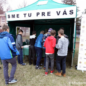 V Malackách si študenti zmerali sily v prvých branných súbojoch, podporil ich aj minister Gajdoš