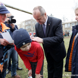 V Malackách si študenti zmerali sily v prvých branných súbojoch, podporil ich aj minister Gajdoš