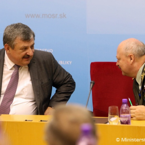 Minister obrany Peter Gajdoš otvoril Kurz národnej obrany za prítomnosti delegácie zo Španielska