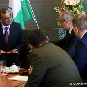 Minister Gajdoš rokoval s indickým veľvyslancom H. Kumar Jainom