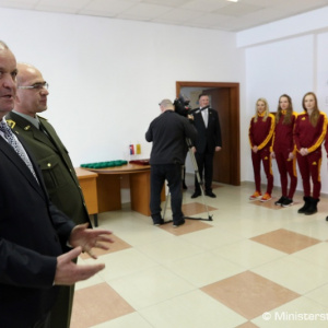 VŠC Dukla bude mať na olympiáde najväčšiu výpravu v individuálnych športoch, minister Gajdoš dal športovcom mince pre šťastie