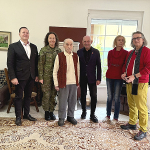 8