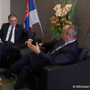 Minister P. Gajdoš rokoval so srbským veľvyslancom Š. Dermakuom