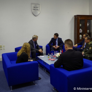 Experti z NATO na ministerstve obrany hodnotili obranné plány