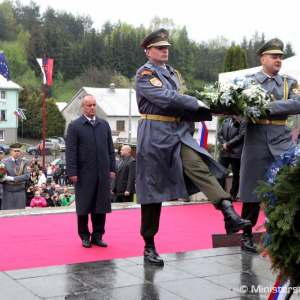 Minister Gajdoš si pripomenul Deň víťazstva nad fašizmom v prvej oslobodenej obci Kalinov