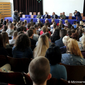 Minister Gajdoš predstavil študentom v Trnave dobrovoľnú vojenskú prípravu a účasťou podporil aj brannú súťaž