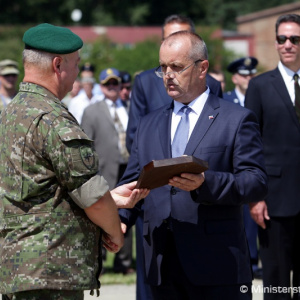 Minister Gajdoš odovzdal vzdušným silám prvé dva vrtuľníky Black Hawk