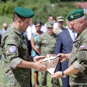 Minister Gajdoš odovzdal vzdušným silám prvé dva vrtuľníky Black Hawk