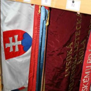 Kde končia bojové zástavy?