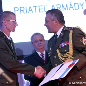 Som rád, že v dnešnej uponáhľanej dobe má v rezorte obrany miesto statočnosť a ľudskosť