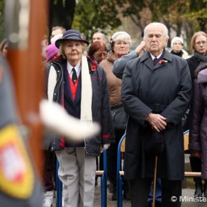 Predstavitelia rezortu obrany si uctili Deň vojnových veteránov v Bratislave 
