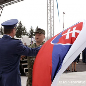 Zmodernizovaná vzletová a pristávacia dráha na letisku Sliač 