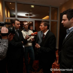 minister Galko na konferencii GLOBSEC 2011