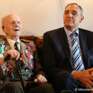 Minister Gajdoš zablahoželal generálovi Husákovi k 93. narodeninám