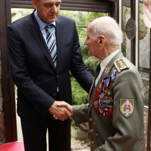 Minister Gajdoš zablahoželal generálovi Husákovi k 93. narodeninám