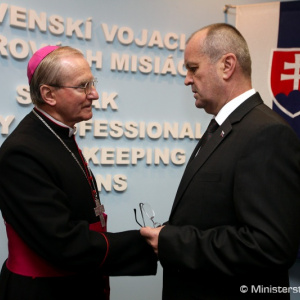 Rezort obrany si uctil pamiatku zosnulých vojakov a bývalých zamestnancov