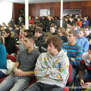 Študenti SOŠE Gbely počas prezentácie