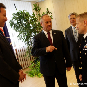 Minister Gajdoš rokoval o možnostiach spolupráce s novým americkým veľvyslancom A. Sterlingom