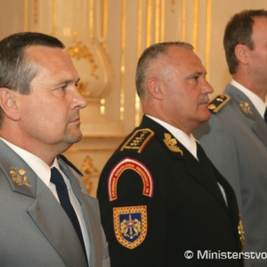 Menovanie a povýšenie generálov