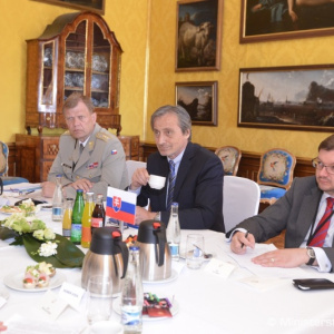M. Glváč rokoval s českým ministrom obrany M. Stropnickým
