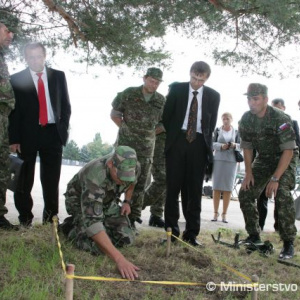Minister Galko o ďalšom podozrivom nákupe člnov 