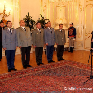 Hlavný veliteľ OS SR prezident Ivan Gašparovič menuje genmjr. Petra Vojteka do funkcie náčelníka generálneho štábu
