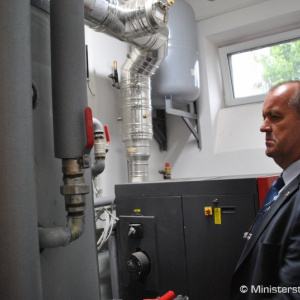 Minister Gajdoš navštívil po rokovaní vlády na východnom Slovensku rezortný podnik v Kamenici nad Cirochou