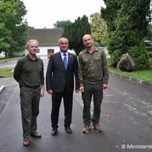 Minister Gajdoš navštívil po rokovaní vlády na východnom Slovensku rezortný podnik v Kamenici nad Cirochou