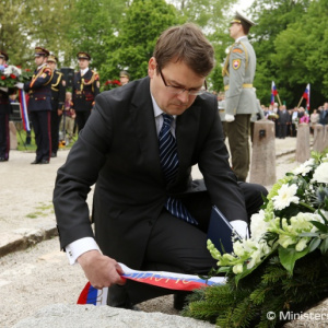 Spomienku na generála M. R. Štefánika si uctili na mieste tragickej nehody v Ivanke pri Dunaji