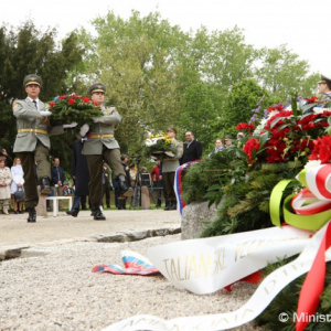 Spomienku na generála M. R. Štefánika si uctili na mieste tragickej nehody v Ivanke pri Dunaji