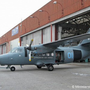 Letecké opravovne Trenčín vyhrali tender na opravu litovského lietadla L- 410
